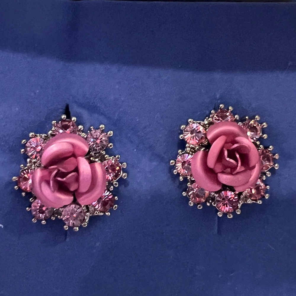 Avon Metal Rose Earrings